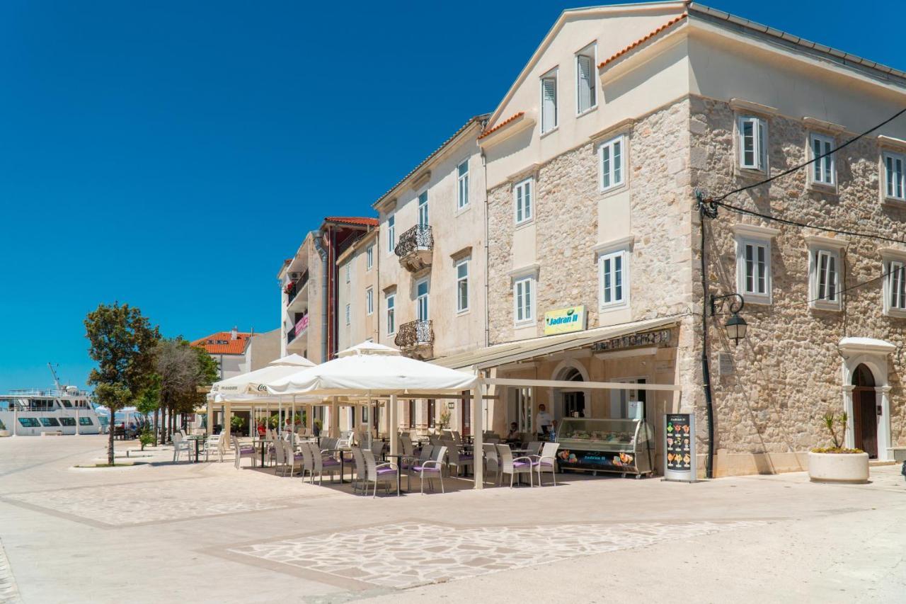 Apartments And Rooms By The Sea Pag - 21162 Pag Town Exterior foto